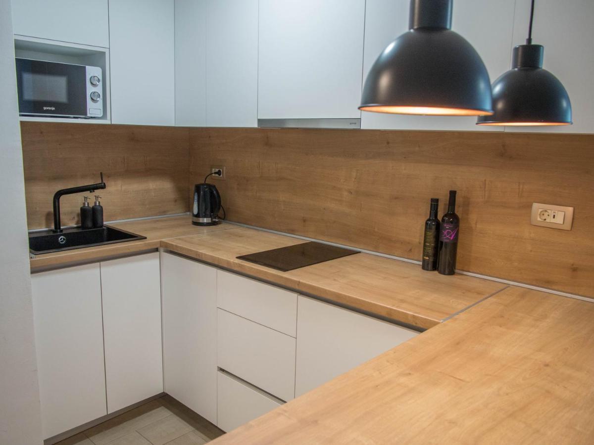 זאגרב Apartman Adeari מראה חיצוני תמונה