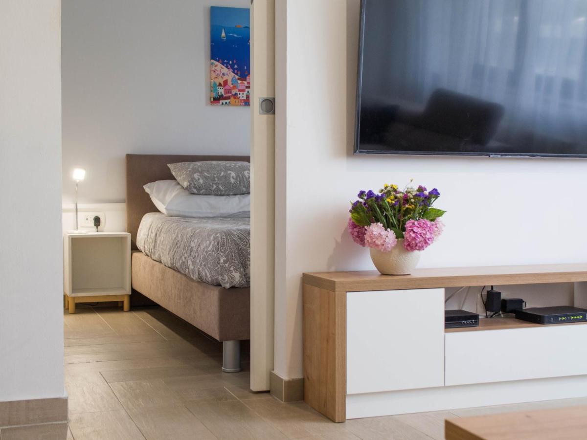 זאגרב Apartman Adeari מראה חיצוני תמונה