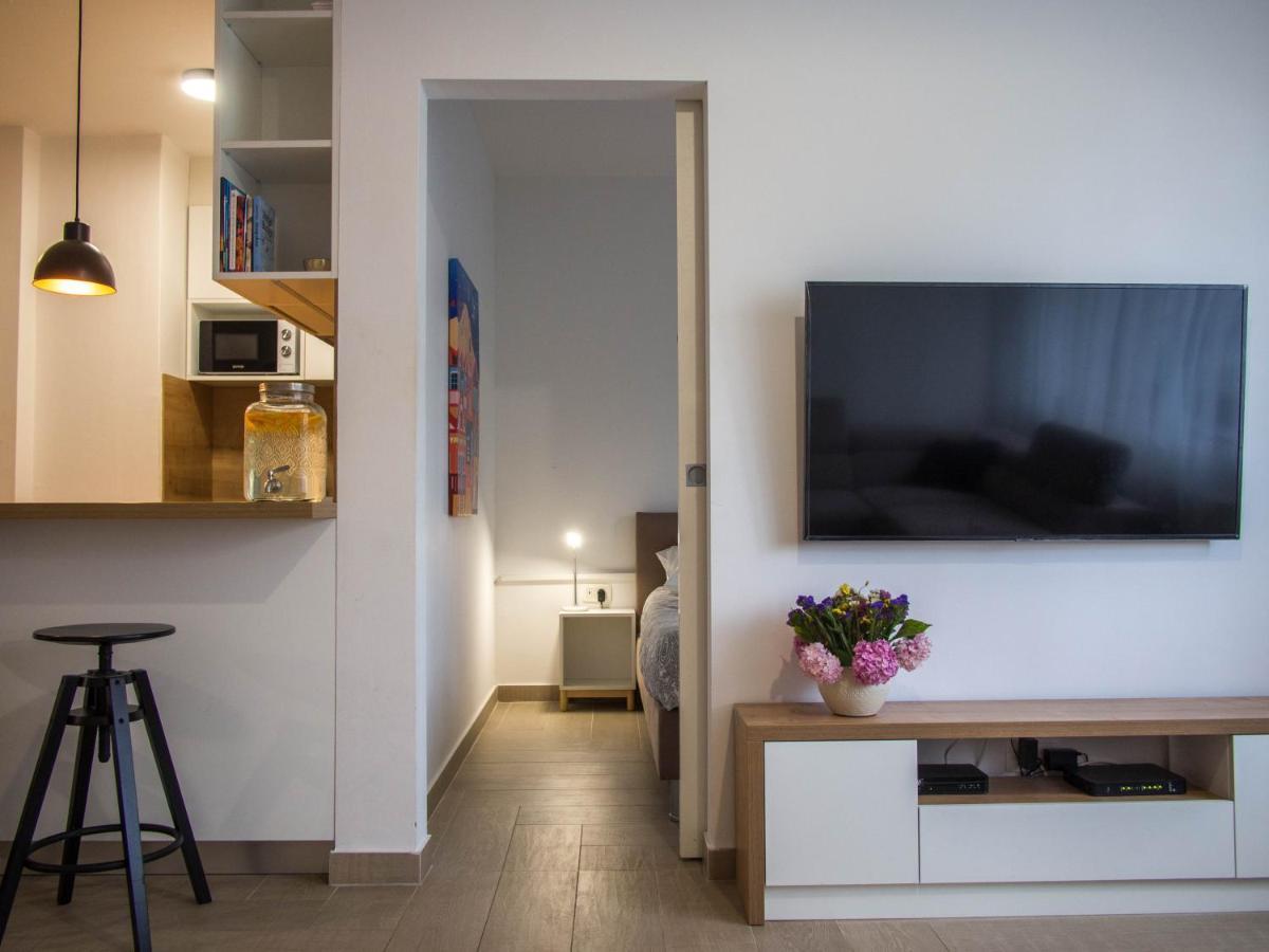 זאגרב Apartman Adeari מראה חיצוני תמונה